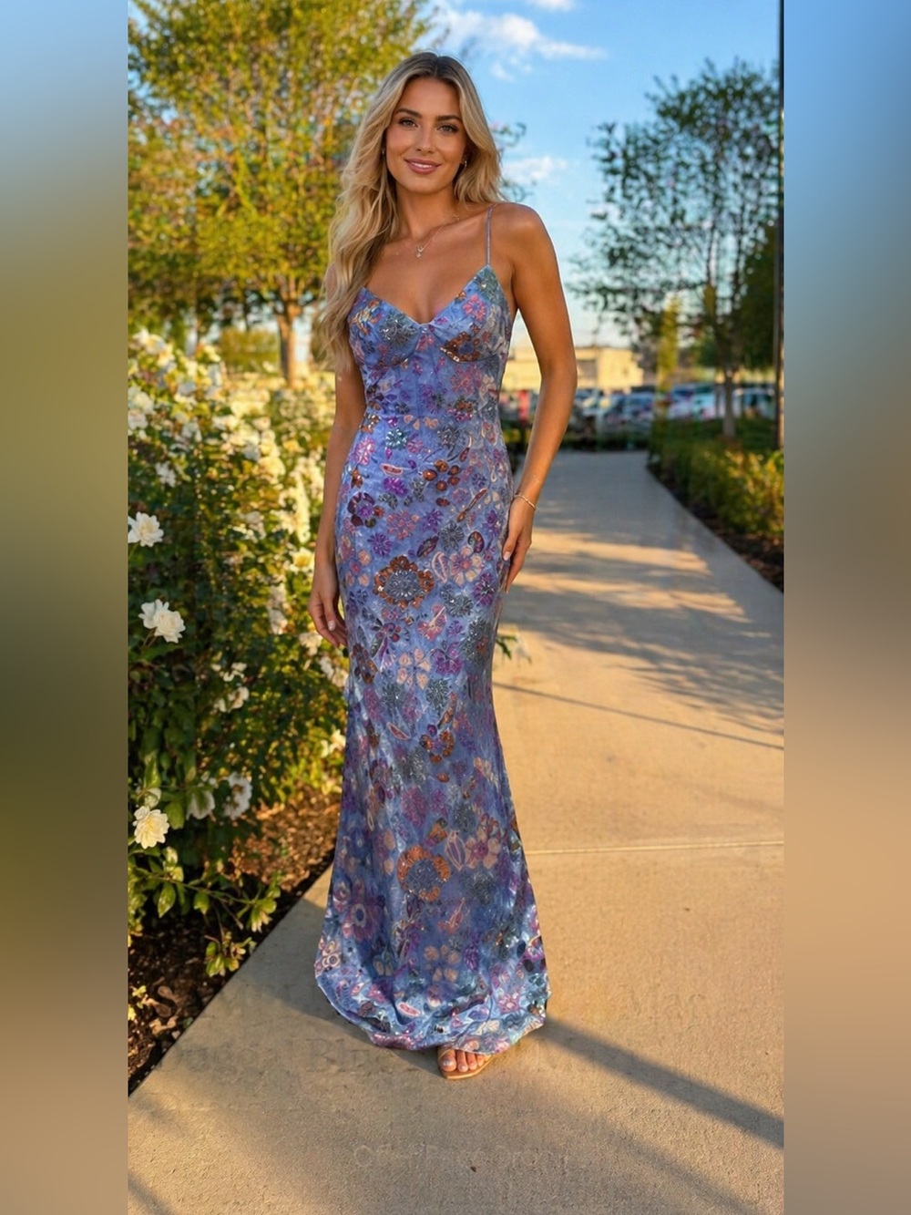 SAMPLE PIECE🔥🔥🔥Mac Duggal Blue Floral Maxi Dress